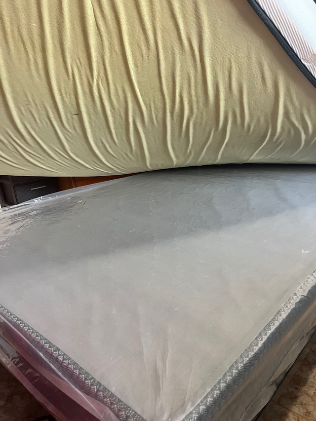 Full size mattress  in Beds & Mattresses in Mississauga / Peel Region - Image 4