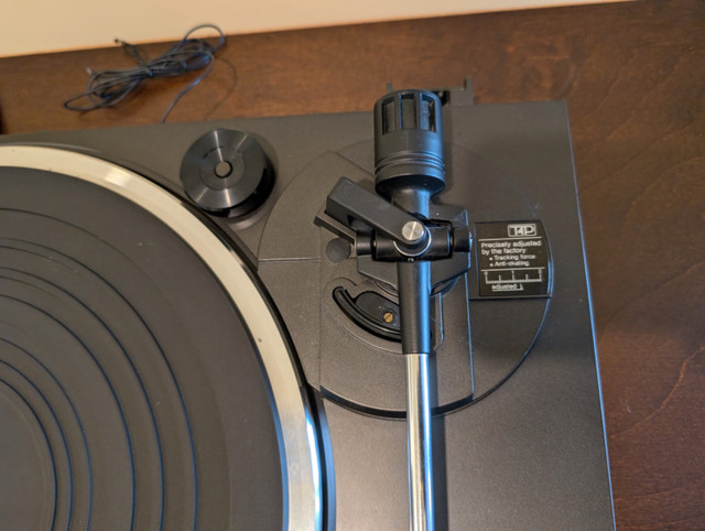 Technics turntable in Stereo Systems & Home Theatre in Leamington - Image 4