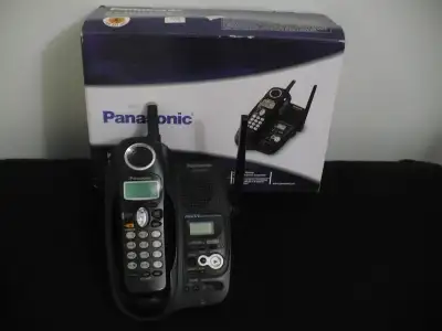 2 Téléphones Panasonic sans fil numérique avec répondeur/15 ch. (piles non incluse). Téléphone Panas...