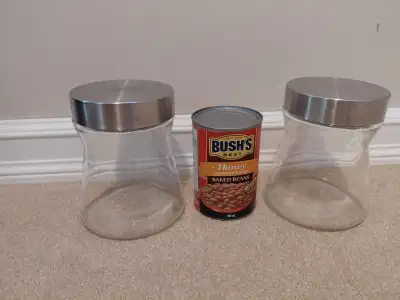 $6 for both containers Qty 2 - Glass Food Storage Containers Approx Size: 5 ¾ inch tall x 4 inch dia...