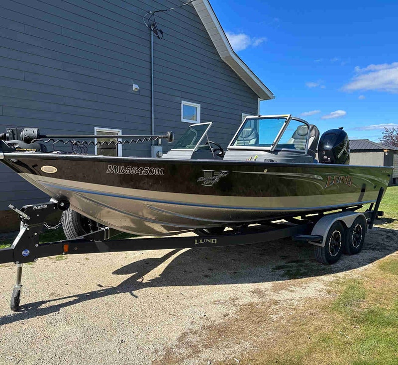 2017 Lund Pro V tournament Powerboats & Motorboats Winnipeg Kijiji