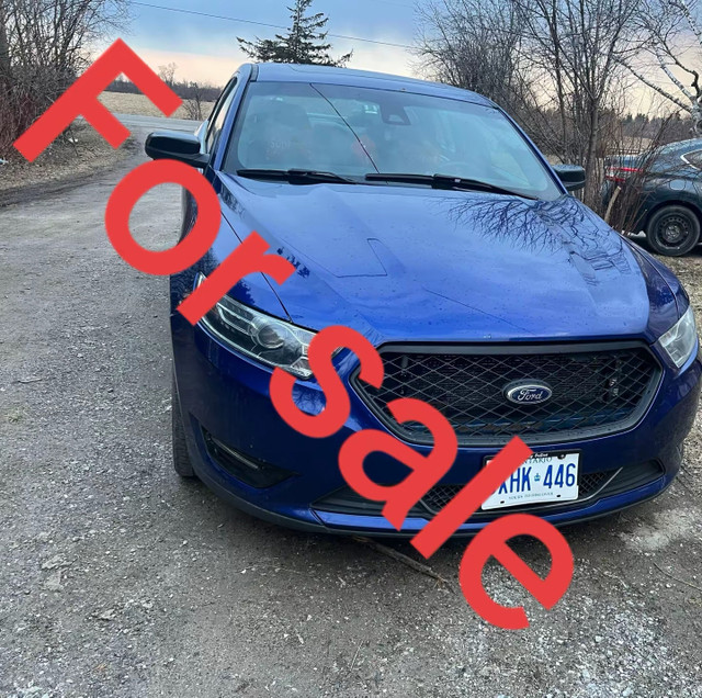 ford Taurus sho  in Cars & Trucks in City of Toronto