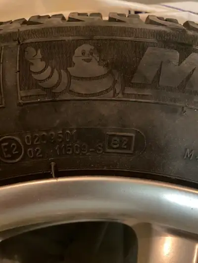 Upgrade your winter driving safety with these reliable Michelin X-Ice winter tires, which are in goo...