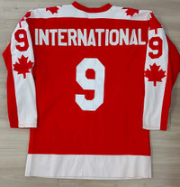 Vintage Team Canada Gordie Howe 1974 Canada Cup jersey AK