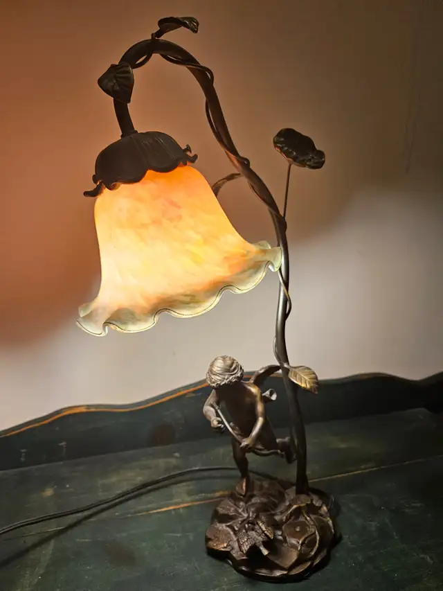 ANTIQUE ART DECO SIGNED BRONZE TABLE LAMP in Indoor Lighting & Fans in City of Toronto - Image 4