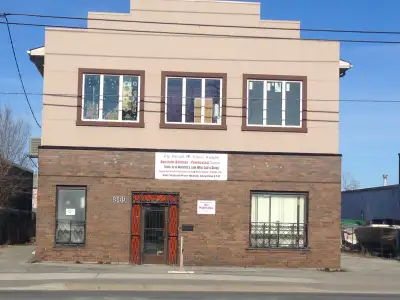 2600 sqft Commercial Space for rent on a second floor of this professional managed building. Ideal f...