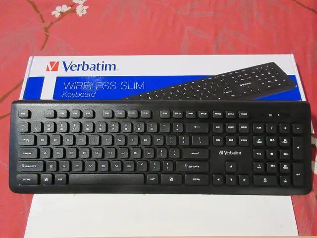 Clavier souris USB avec/sans fil Bluetooth in Other in City of Montréal - Image 3