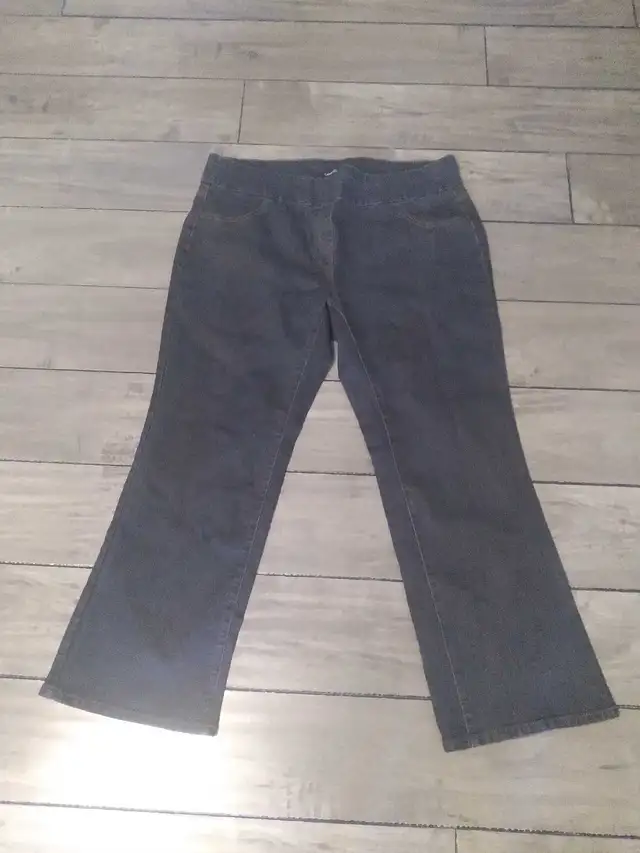 1xl women's clothing  in Women's - Bottoms in Delta/Surrey/Langley - Image 3