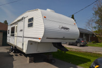 28' Trailer for Sale (2004)