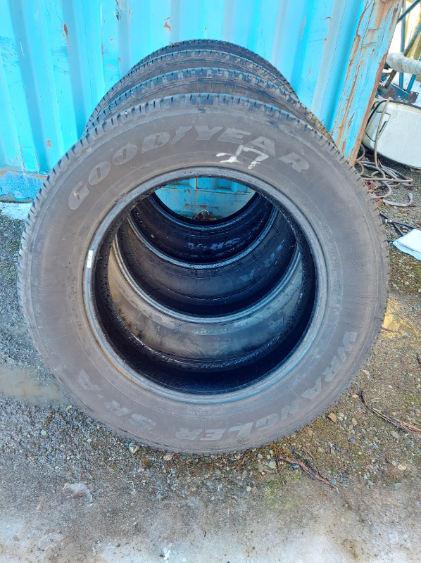 Goodyear Wrangler P 275/60R20 M+S | Tires & Rims | Abbotsford | Kijiji