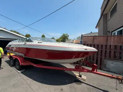 It’s gotta go. Perfect project hull 1989 Liberator 201 – (No Trailer) Project boat or parts only. In...