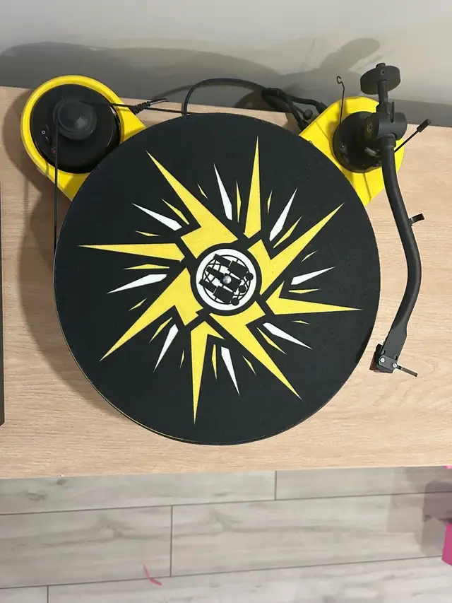 Pro-Ject RPM 1.3 Genie Pearl Thirdman Records Turntable