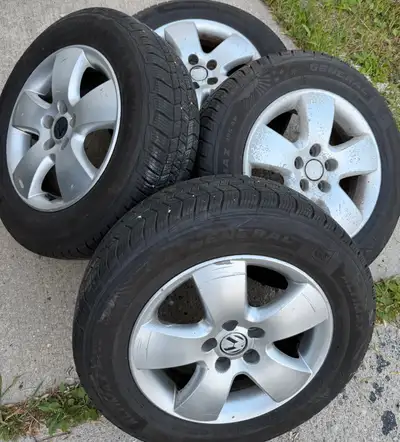 (Pictures 1-5) (4)- 195/65r15 General Altimax All Weather / All Season tires and rims with lots of t...