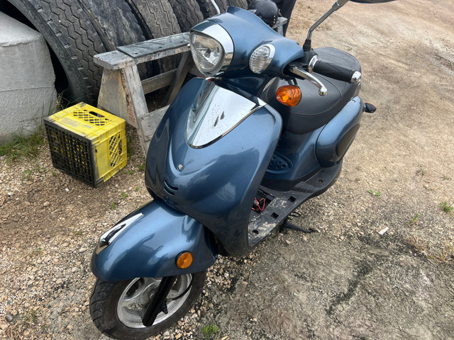 150cc scooter GY6 in Scooters & Pocket Bikes in Winnipeg - Image 2