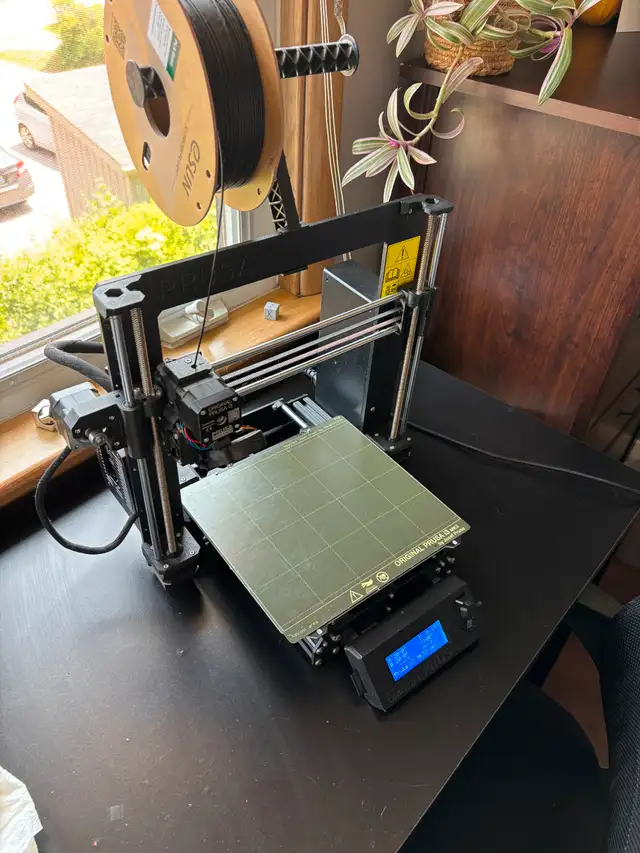 Prusa i3 MK3S+ 3D Printer – Excellent Condition + Filament62863277670018129