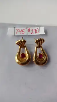 18k 750 gold earrings red jewel gems weight with stones 3.6 gr