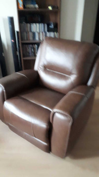 Electric recliner leather chair