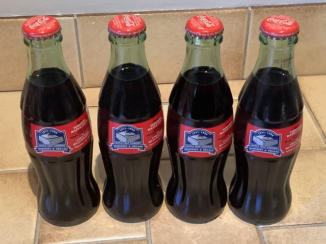 Toronto Maple Leafs Coke Bottles - Coca Cola Maple Leaf Gardens in Arts & Collectibles in Ottawa - Image 3
