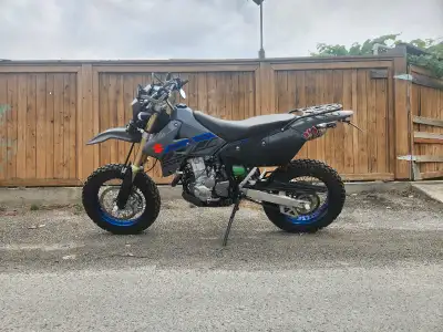 Lightly worn 2020 drz400sm for sale. Clean title in hand. It's never been dropped or needed repair a...