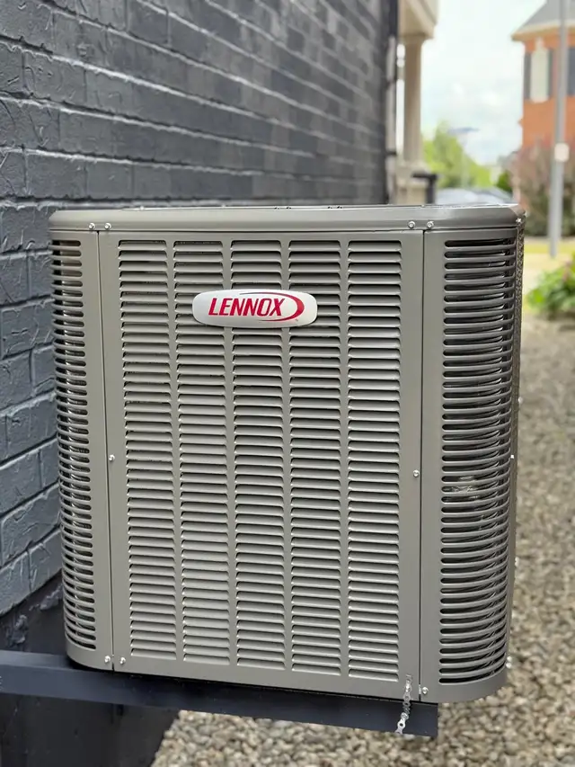 Air conditioner air conditioner air conditioner air conditioner  in Refrigerators in Oakville / Halton Region - Image 4