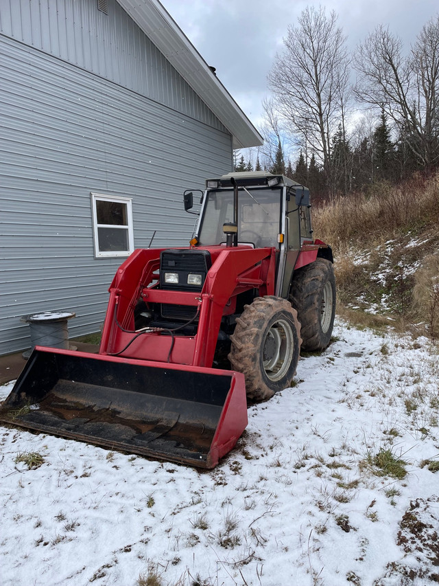 Massey Ferguson tractor for sale in Farming Equipment in Cape Breton - Image 2