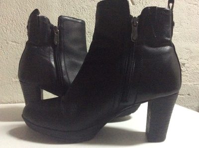 BROWNS/ARTICA WATERPROOF LEATHER UPPER BOOTS 8, View more