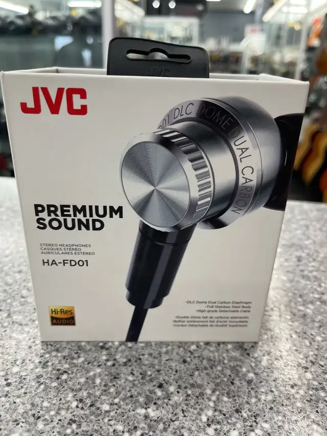 JVC HA-FD01 Premium Sound Wired Stereo Headphones Earbuds in Headphones in City of Toronto - Image 2