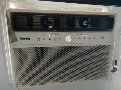 DANBY AIR CONDTIONER 100$, View more