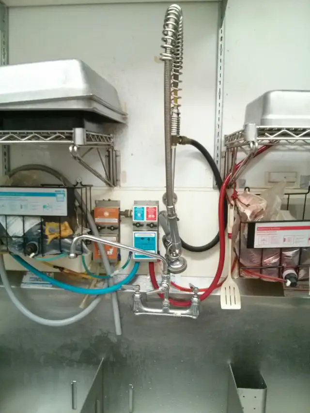 Commercial Three (3) Compartment Stainless Steel Sink62863738427267123