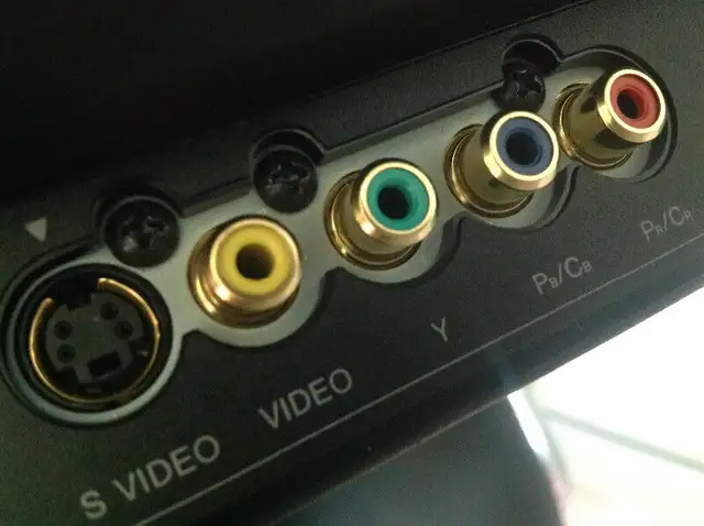 Sony-VPL-HW15 PROJECTOR- in Other in Hamilton - Image 8