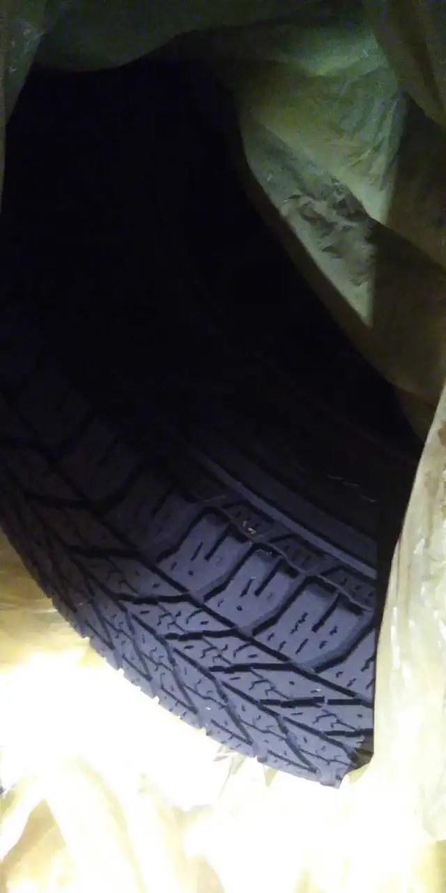 215 60r16 Winter Tires in Tires & Rims in Oakville / Halton Region - Image 6