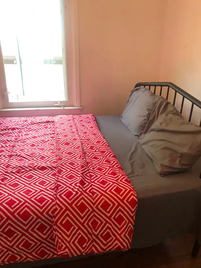 Furnished and Specious Room on Main Floor Scarborough for Rent