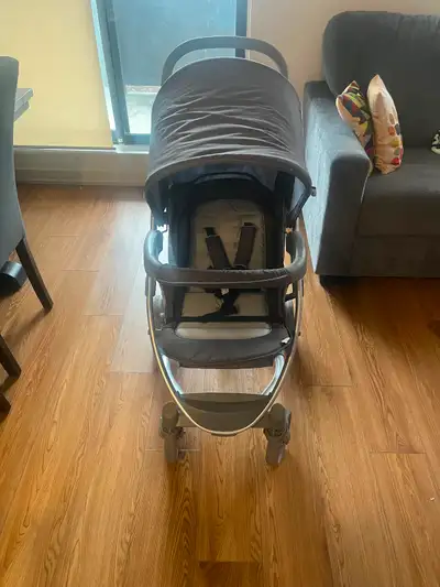 Foldable Malibu used baby stroller to use for infant with car seat up to toddler age size. Easy to c...