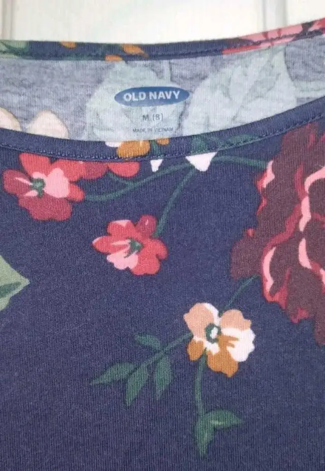 Old Navy Girl's dress size 8 in Kids & Youth in Oshawa / Durham Region - Image 4