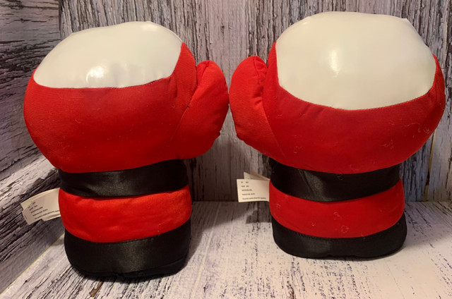 Silly Hands Soft Boxing Gloves with Sounds From Kellytoy  in Toys & Games in City of Toronto