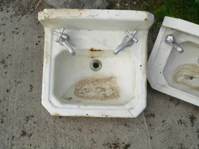 plusieurs lavabo antique a différent prix, View more