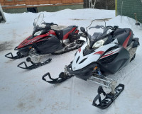 2 Motoneiges Yamaha Apex 2011 et 2013 (voir description)