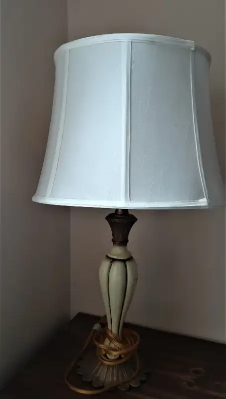 Table lamps vintage antique retro in Indoor Lighting & Fans in City of Toronto - Image 8