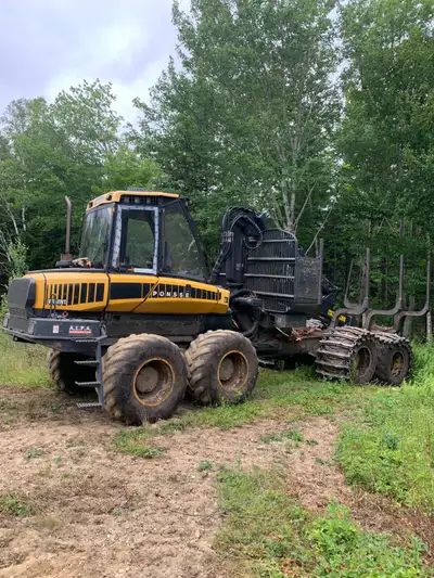 12 ton Forwarder 29236 hrs 10m boom Automatic greaser Fire suppression New tracks Pivot bearing done...