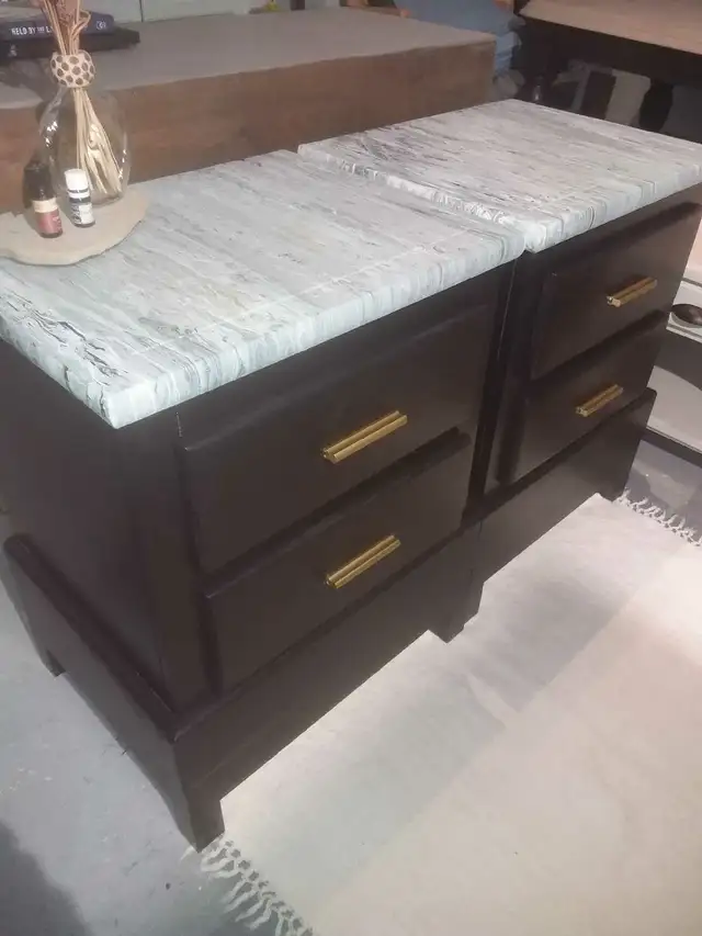 Pair of Night Tables - Custom Finish in Dressers & Wardrobes in Ottawa - Image 5