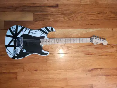 SUPERB EVH White W/Stripes/Floyd Rose/Drop D!MINT FREE SHIPPING!, View more