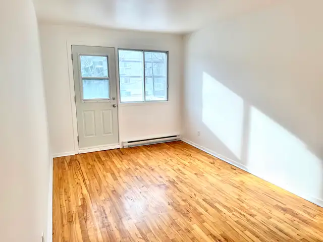 3 1/2 à louer, Anjou, Montréal, 1100,00$/ m.