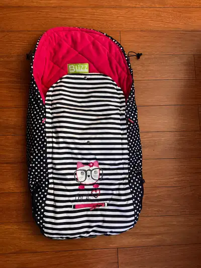 comme neuf couverture pour la poussette pour tout petit, View more