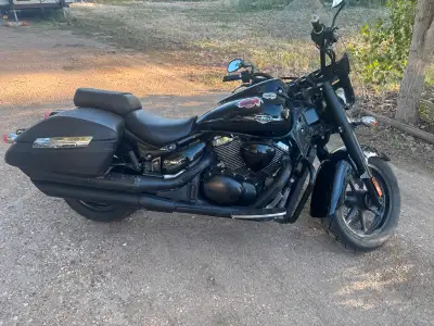 Blacked out C90T (1500cc), has new tires less than 1000km’s on them. New clutch with zero km’s on it...