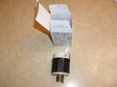 GENERATOR LEVITON 20A 125/250V 4-WIRE TWISTLOCK MALE FITTING, View more