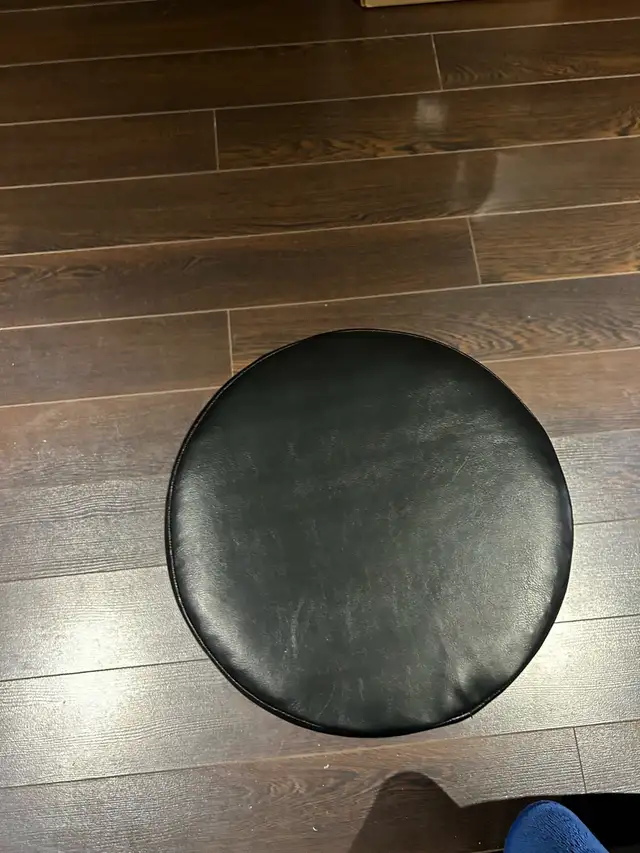 Creeper Chair/Stool in Chairs & Recliners in Mississauga / Peel Region - Image 3