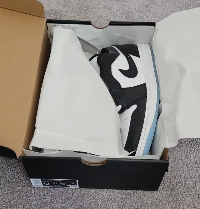 AIR JORDAN 1 LOW SE CONCORD size 11.5 NEW white black in Men's Shoes in Markham / York Region - Image 3