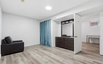 Available from November 1st! Perfect for a quiet single professional or working couple. Layout: 1 Be...