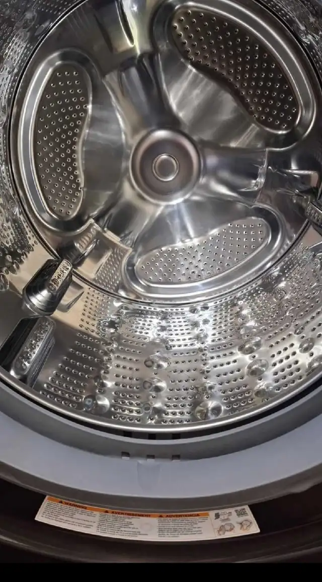 LG washtower. Ventless dryer (heat pump).  WKHC202HBA in Washers & Dryers in City of Toronto - Image 4