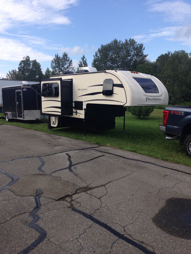 Caravane porte et f 250 parfaite était dans VR et caravanes  à Drummondville - Image 4